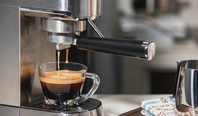 How to Make Perfect Espresso at Home With DeLonghi 